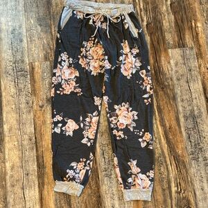 Floral Print women’s Joggers